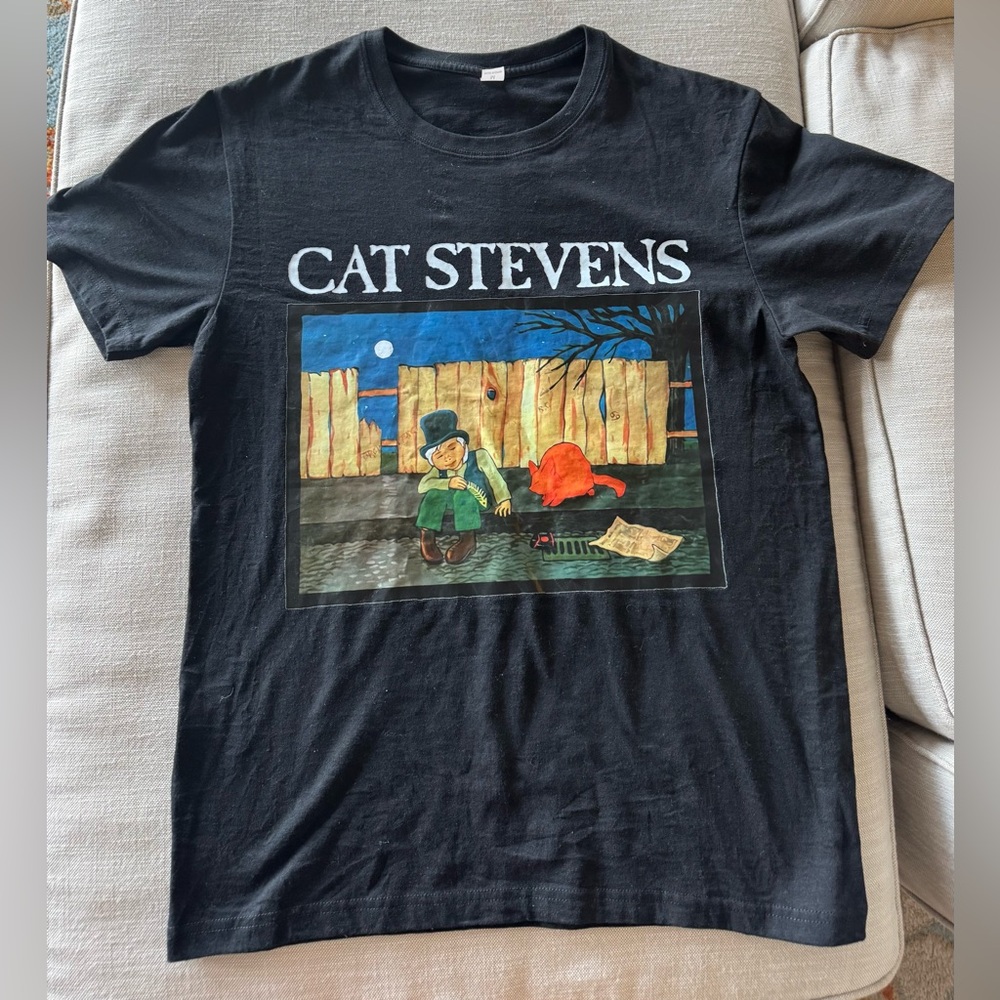 Cat Steven’s black short sleeve tee size unisex M